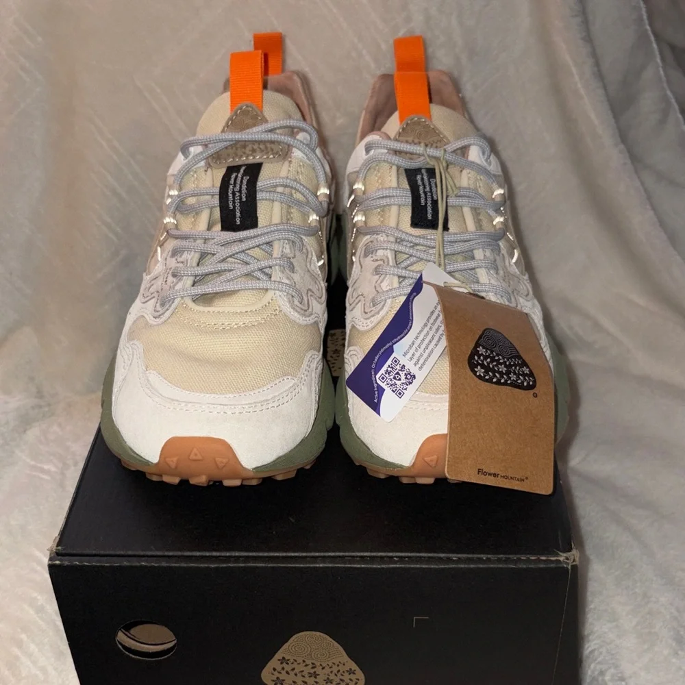 NWT Flower Mountain Yamano Uni Sneaker - Picture 6 of 14